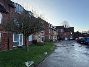 Photo 1- click for photo gallery